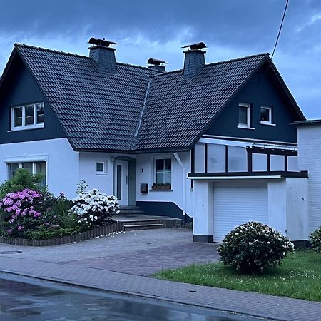 Modern Und Rustikal Mit Kamin Ferienwohnung Kohlert Бад-Берлебурґ Екстер'єр фото